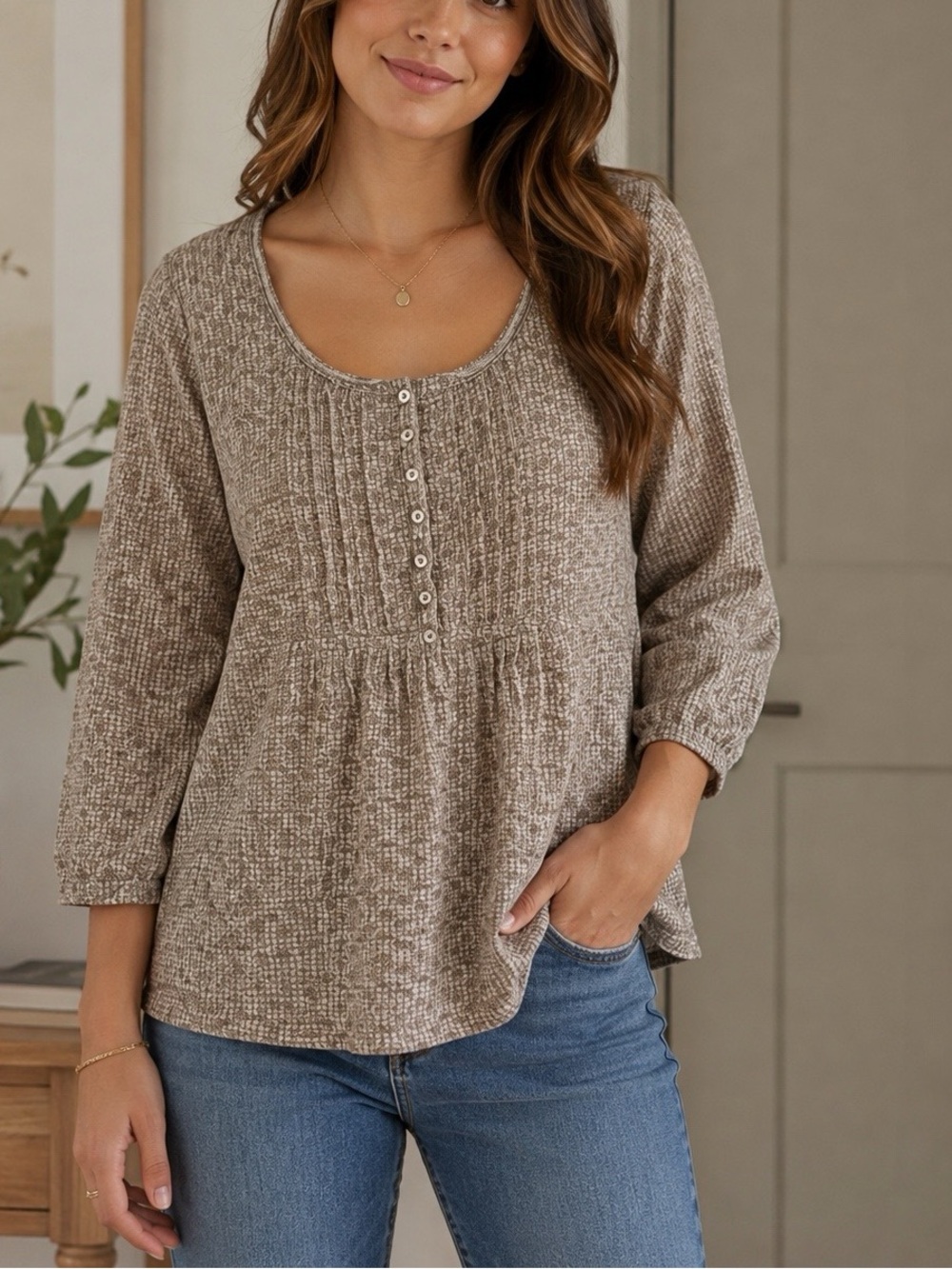NWT Eddie Bauer Pintuck Pleated Henley Blouse Tan White Grid 3/4 Sleeve L💛